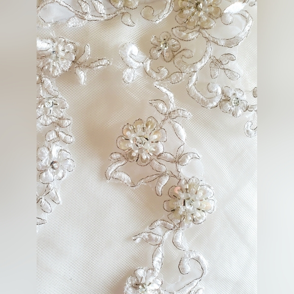 Moonlight Couture White Wedding Dress W/ Detachable Train, Size 16 - Picture 15 of 16